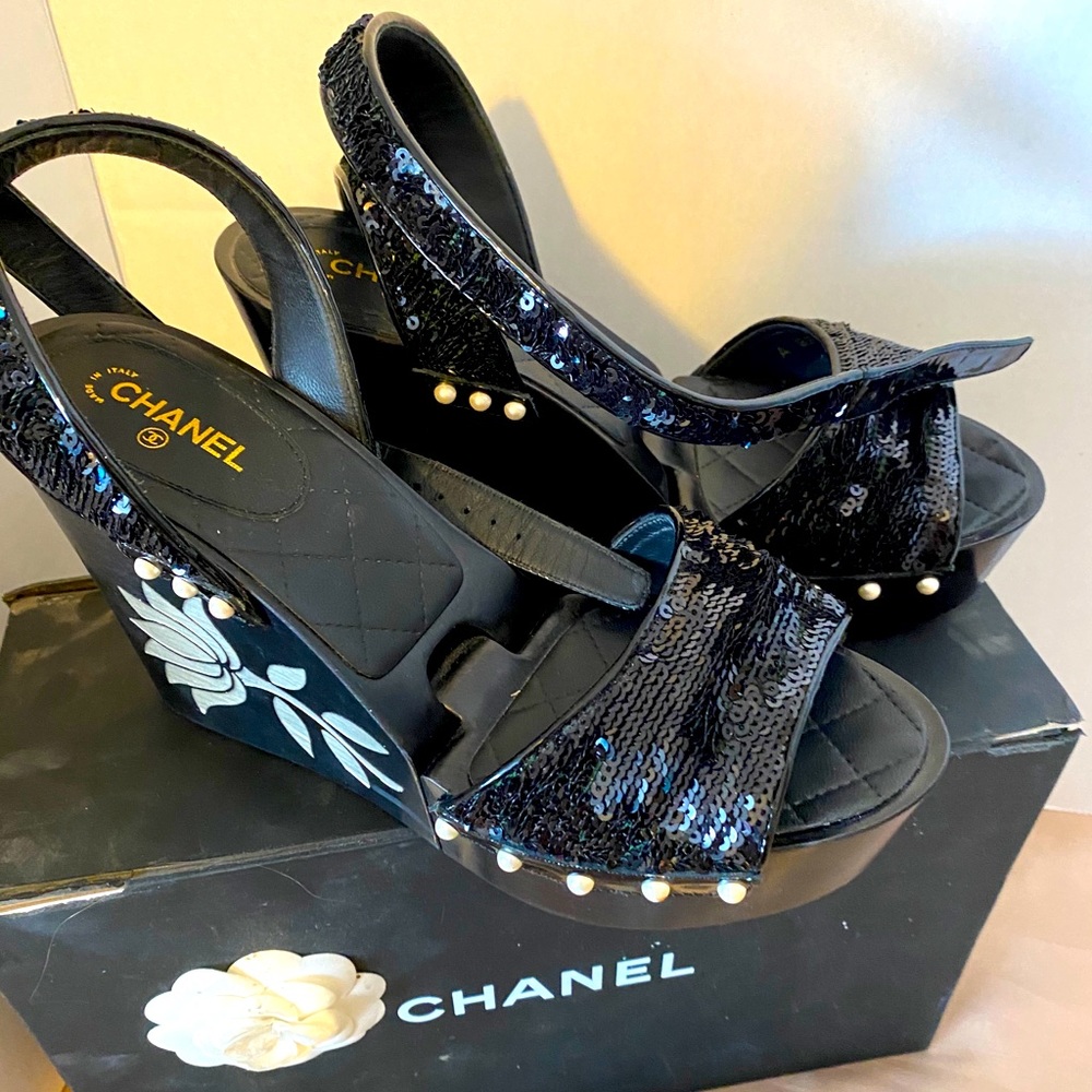 Chanel brand new in box flower wedges